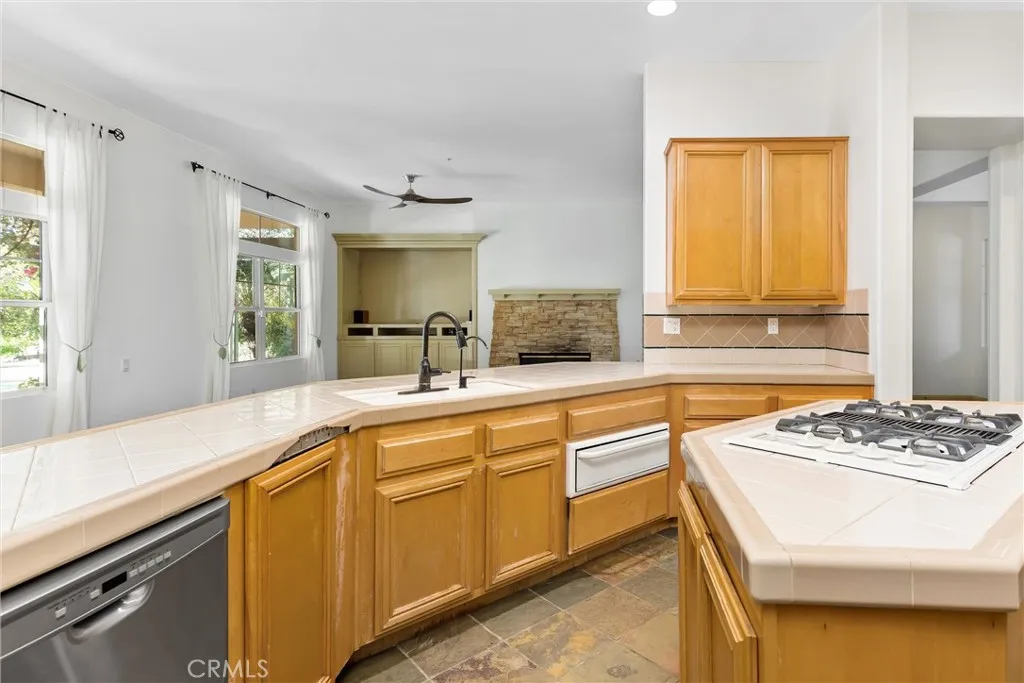 1388 Brandon Court, Redlands, California 92373 home-pic-19